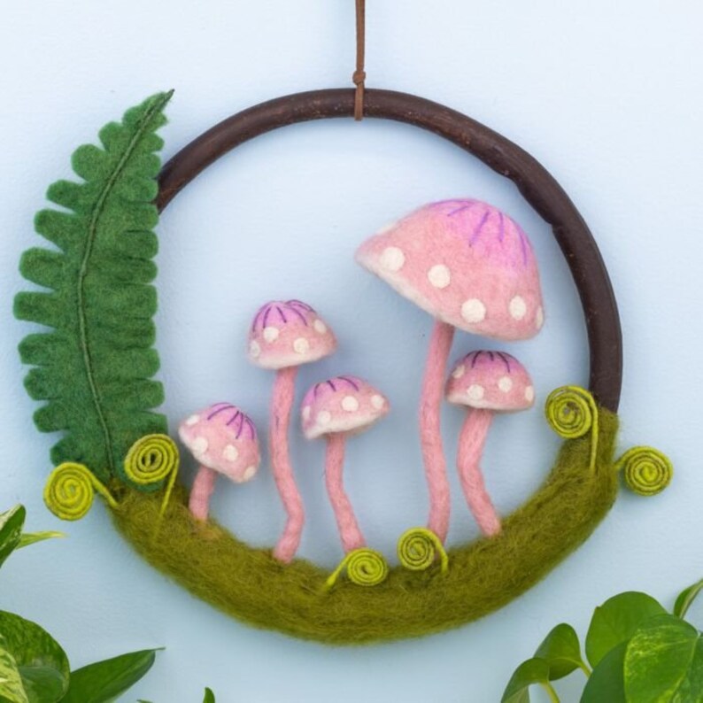 Mushroom Wreath - Pink Ladies